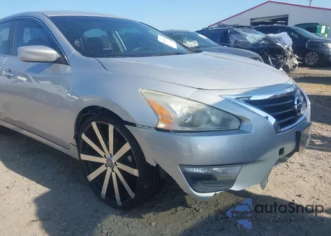 2014 Nissan Altima 2.5 S from USA, damaged, VIN 1N4AL3AP3EC121108